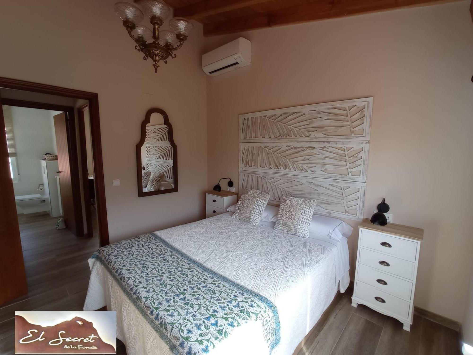 El Secret De La Forada Adult Only Konuk evi Benissiva Oda fotoğraf